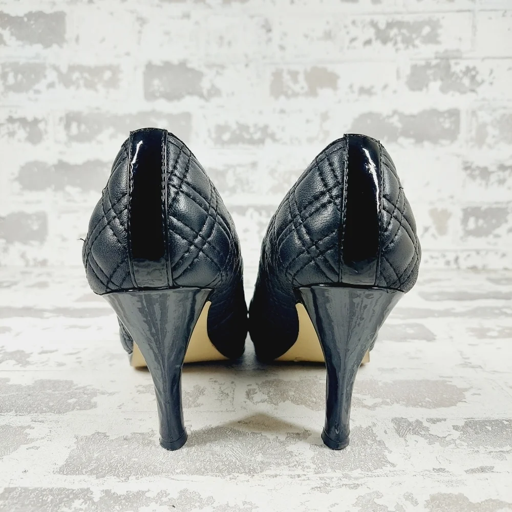 Adrienne Vittadini Jantine Black Quilted Leather Patent Cap Toe Heels E463